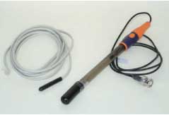 Fig.10. The two types of sensors: left, temperature sensor and right, pH sensor. Both types can be purchased separately